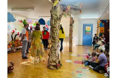 Esenska teatarska pretstava 1